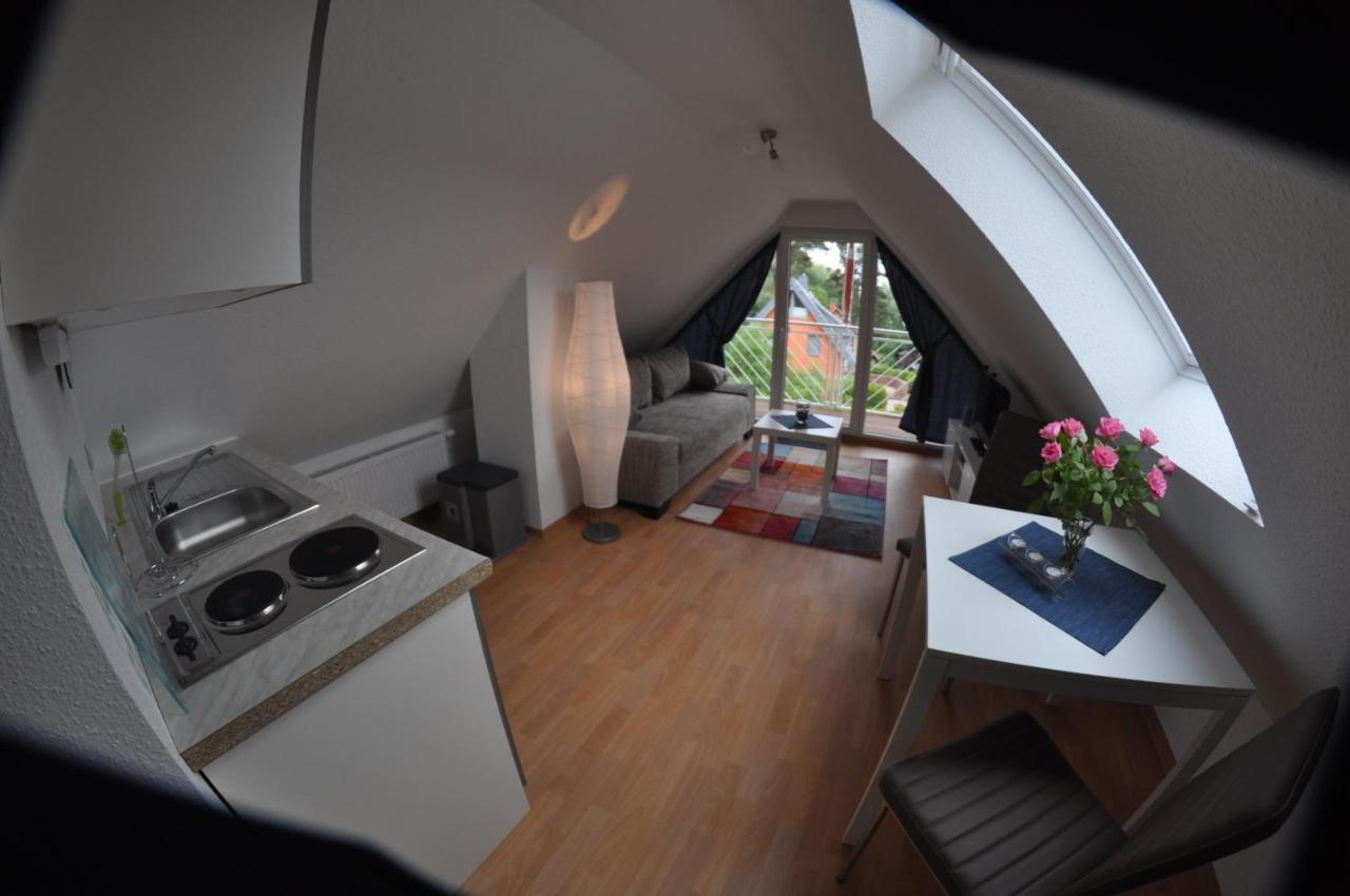 Ferienhaus Mueritzzauber / 1 Zimmer Dachgeschoss-Appartement Röbel Dış mekan fotoğraf