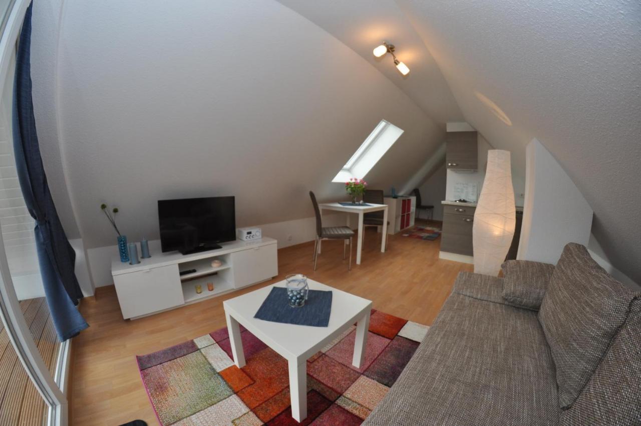 Ferienhaus Mueritzzauber / 1 Zimmer Dachgeschoss-Appartement Röbel Dış mekan fotoğraf